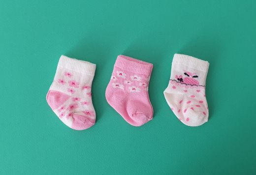 Бебе  чорапи 3 чифта в кутия 