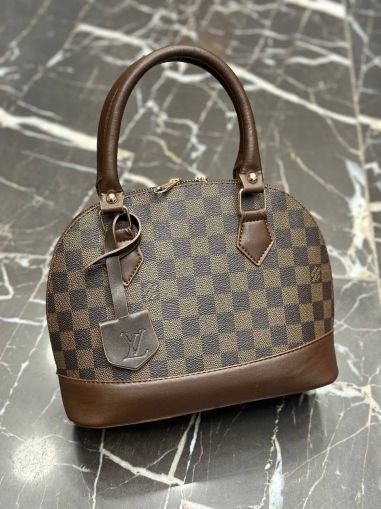 ✅️  Кожена чанта