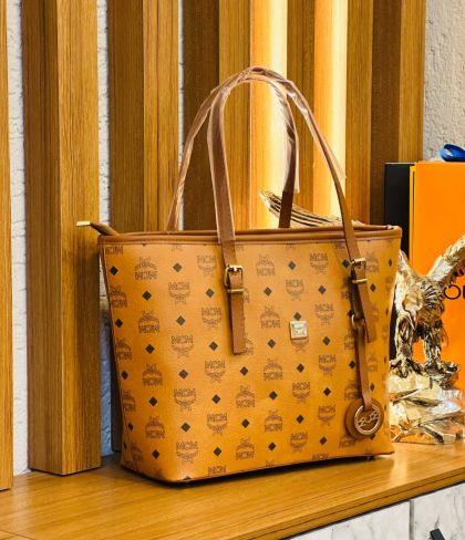 ✅️  Кожена чанта 