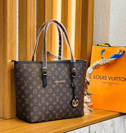 ✅️  Кожена чанта 