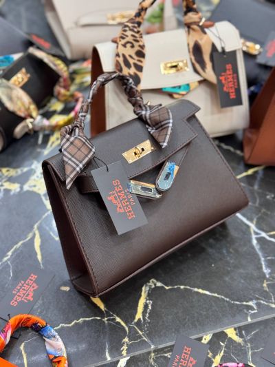 ✅️ Кожена чанта с шалче