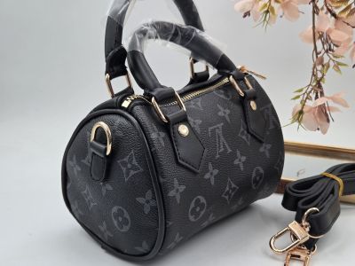 ✅️  Кожена чанта 