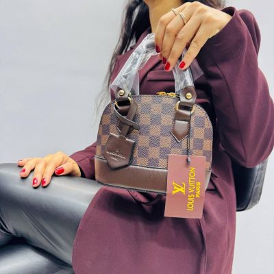 ✅️  Кожена чанта 